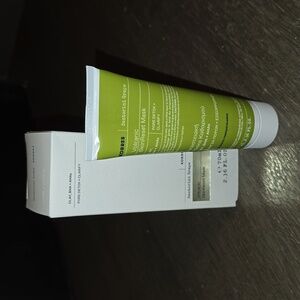 Korres Santorini Grape Volcanic Skin Reset Pore Detox Mask